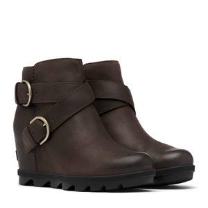 Sorel Joan of Arctic buckle wedge boots NWT